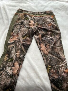 Under Armour Women’s Realtree CamoHunting Pants UA Storm Utility Outdoor
